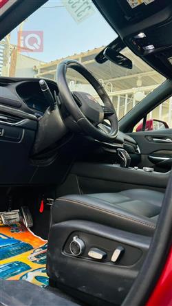 کادیلاک XT4